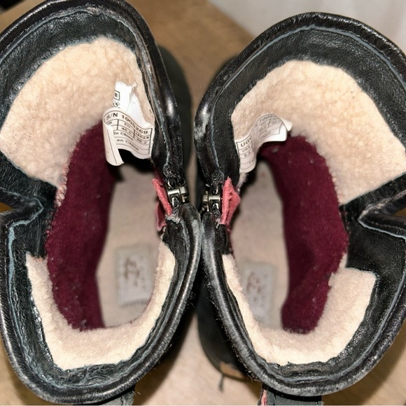 UGG Black and Gray Ankle Boots - Picture 6 of 8